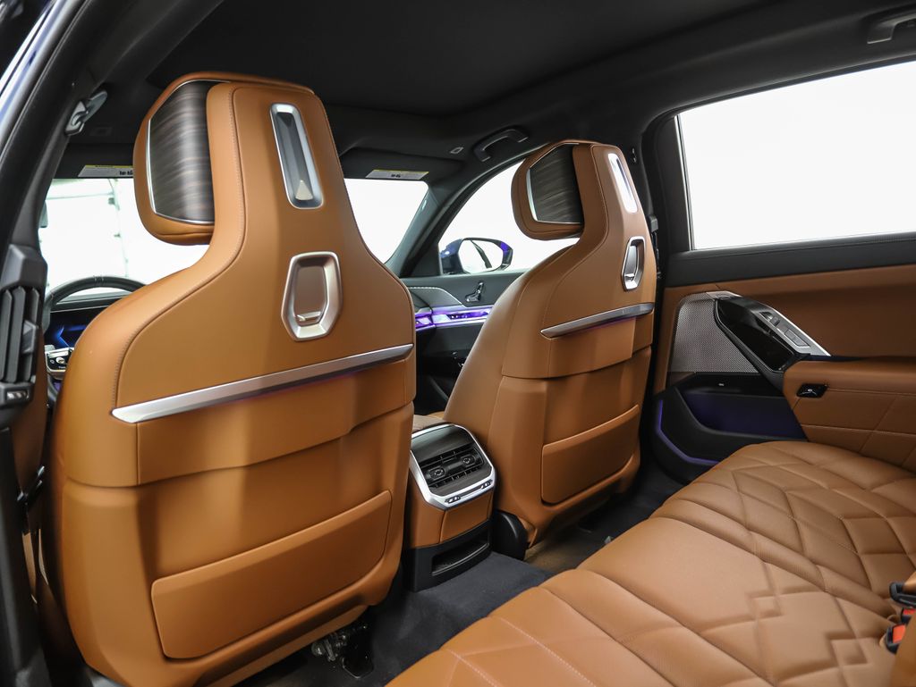 Thumbnail: 2024 BMW 7 Series - 19