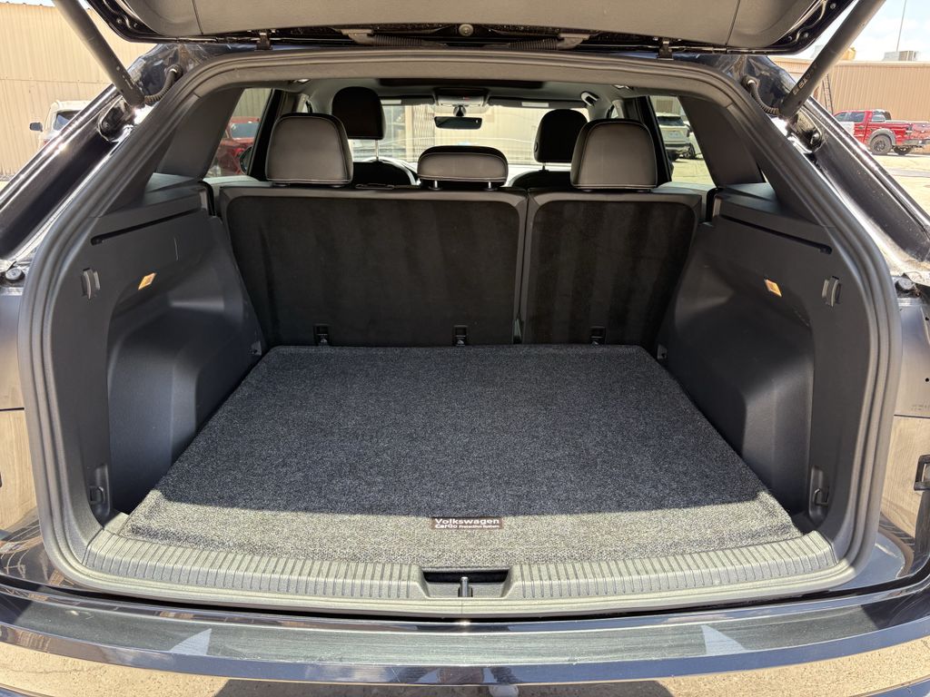 2023 Volkswagen Atlas Cross Sport 2.0T SE w/Technology Black at DeMontrond Auto Country