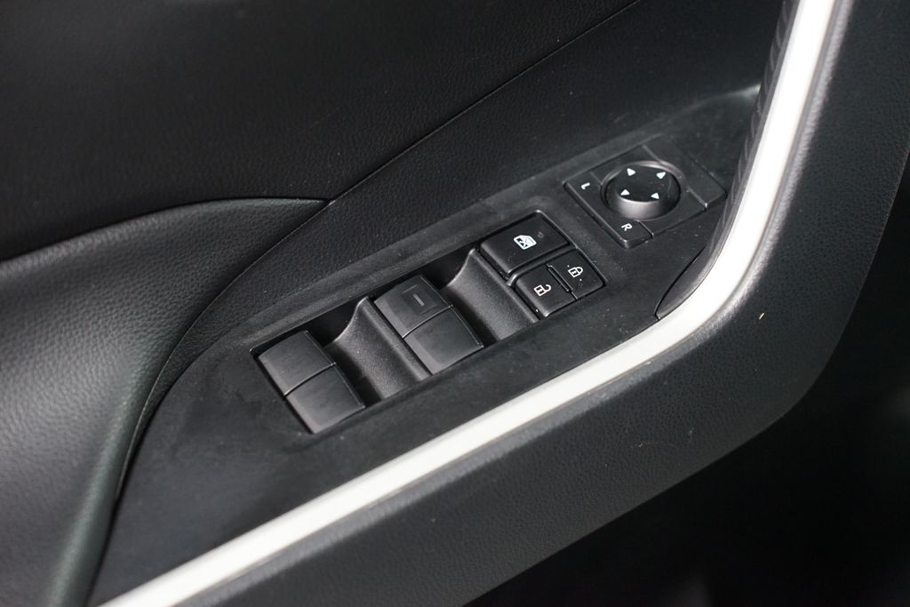 Thumbnail: 2025 Toyota RAV4 - 29