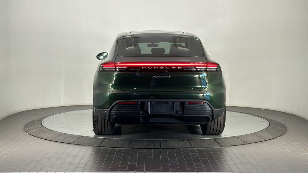 Thumbnail: 2025 Porsche Macan - 6