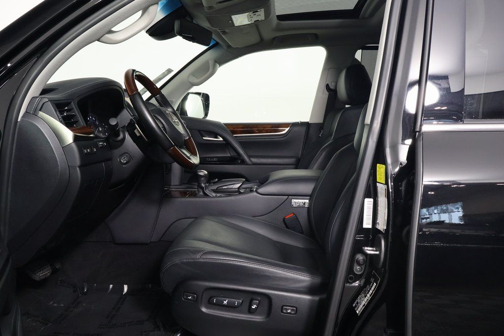 Thumbnail: 2021 Lexus LX - 10