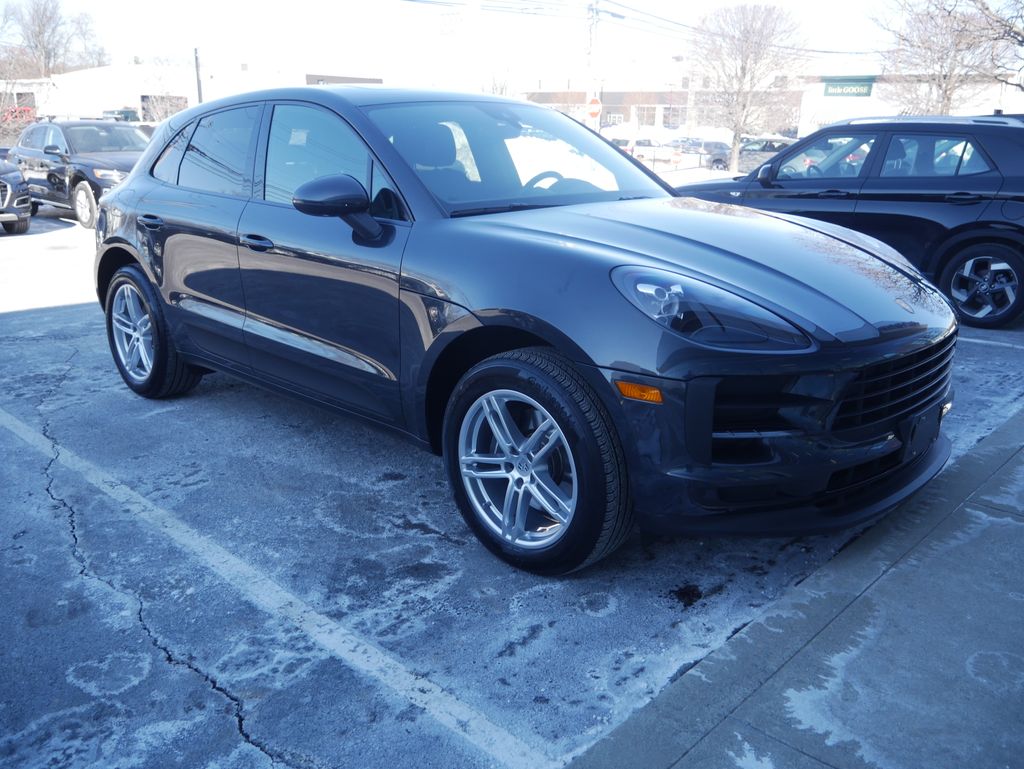 Thumbnail: 2020 Porsche Macan - 9