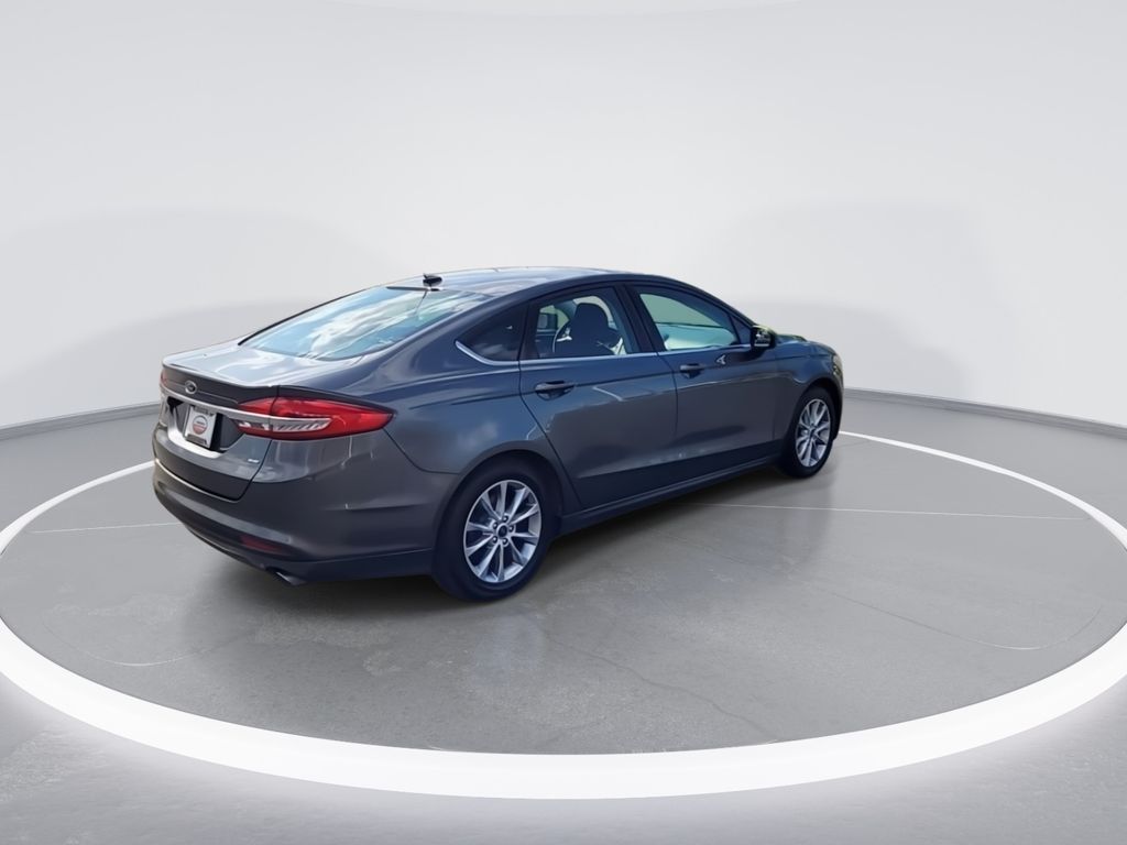2017 Ford Fusion SE 8