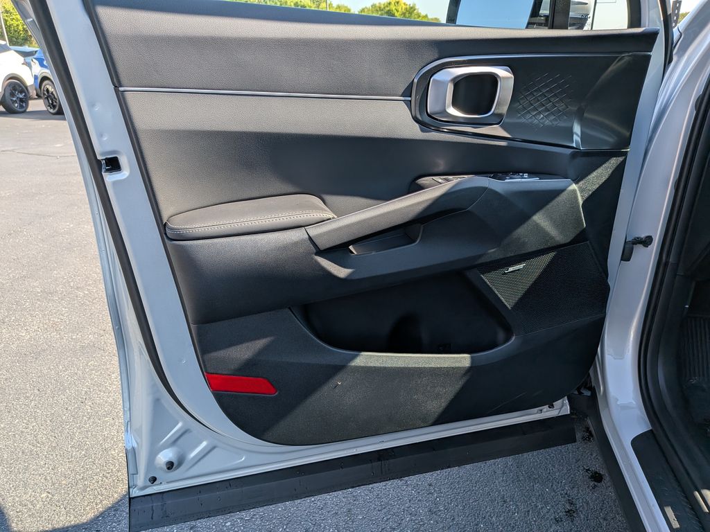 New 2026 White Kia EX image 13