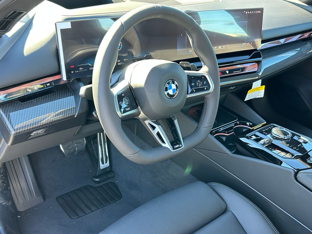 Thumbnail: 2026 BMW 5 Series - 13