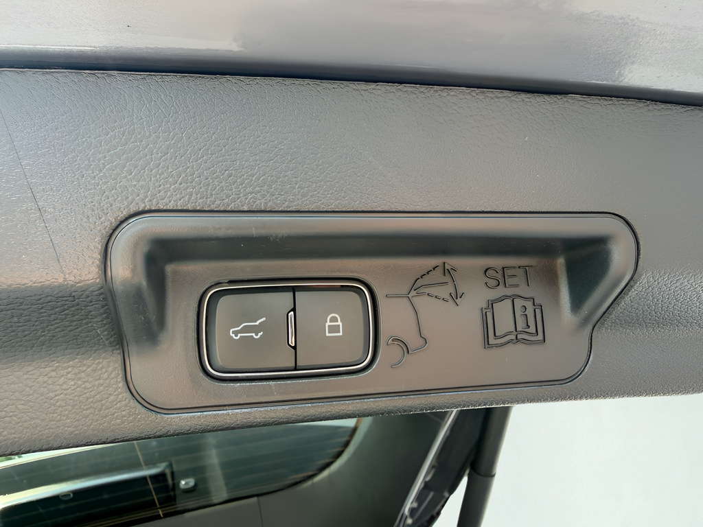 Used 2022 Ford Explorer SUV