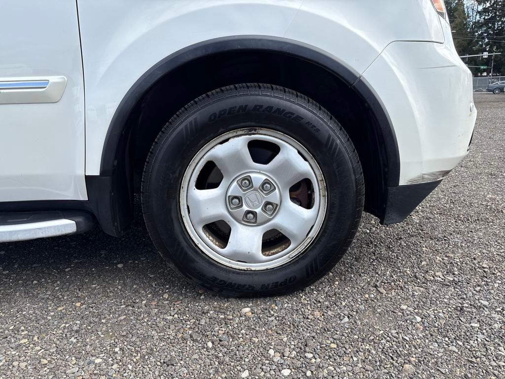 2014 Diamond White Pearl Honda Pilot Touring 4X4 SUV