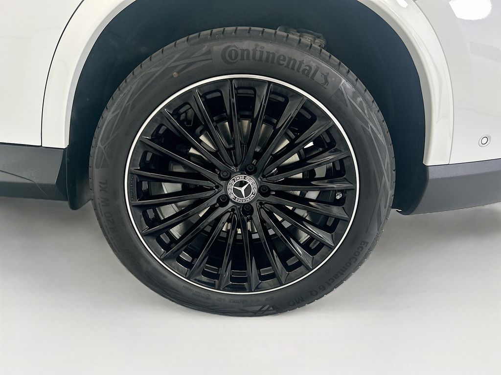 Thumbnail: 2026 Mercedes-Benz GLC - 30