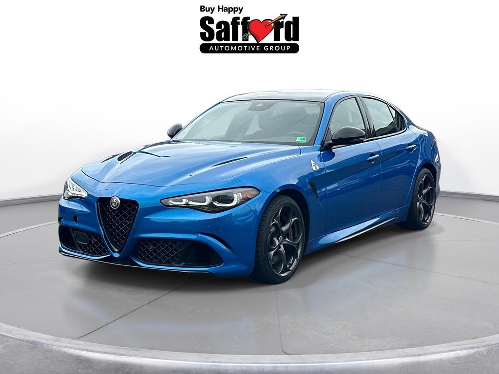 2024 Alfa Romeo Giulia Quadrifoglio