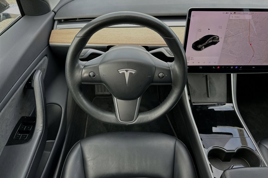 2018 Tesla Model 3 Long Range 15