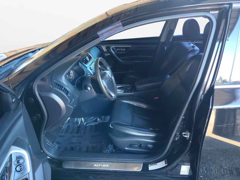 Used Car 2016 Nissan Altima  2.5 Sl For Sale Under $10,000 In Austin, Texas