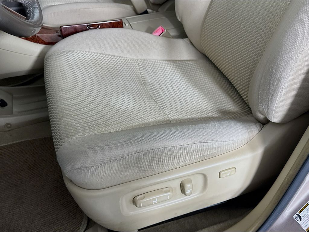 Used Car 2004 Toyota Highlander  V6 For Sale Under $10,000 In Austin, Texas