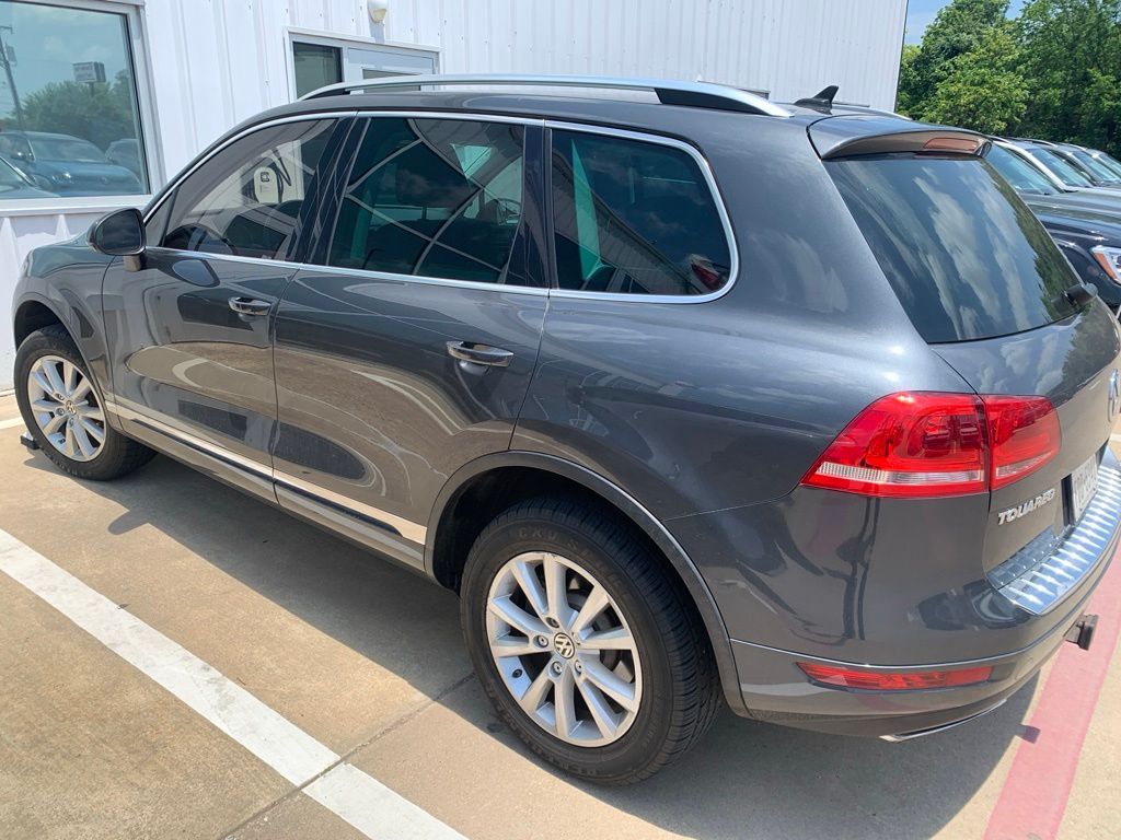 Used 2014 Volkswagen Touareg Sport with VIN WVGEF9BP8ED013478 for sale in Tyler, TX