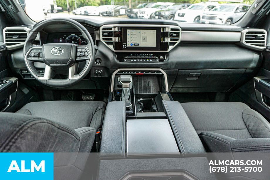 Used 2025 White Toyota SR5 image 28