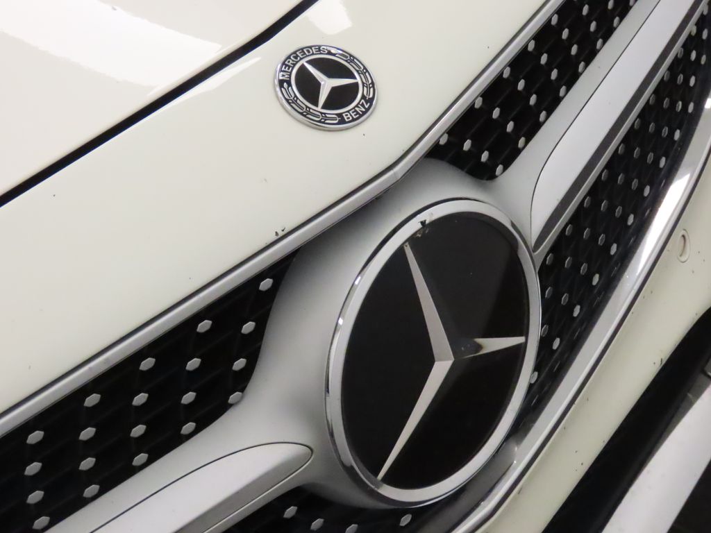 Thumbnail: 2017 Mercedes-Benz CLS - 13