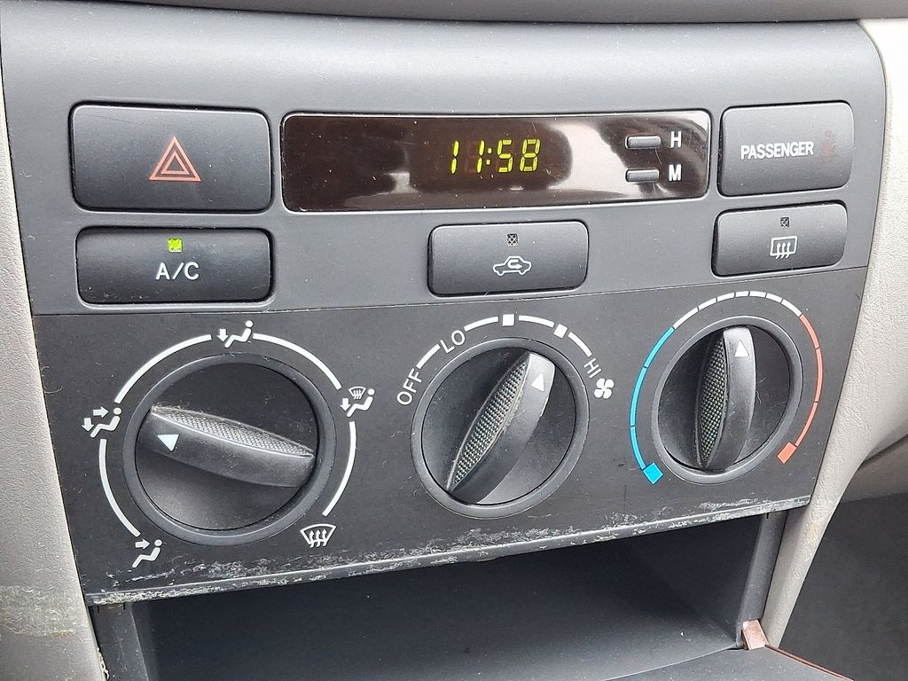 Thumbnail: 2003 Toyota Corolla - 17