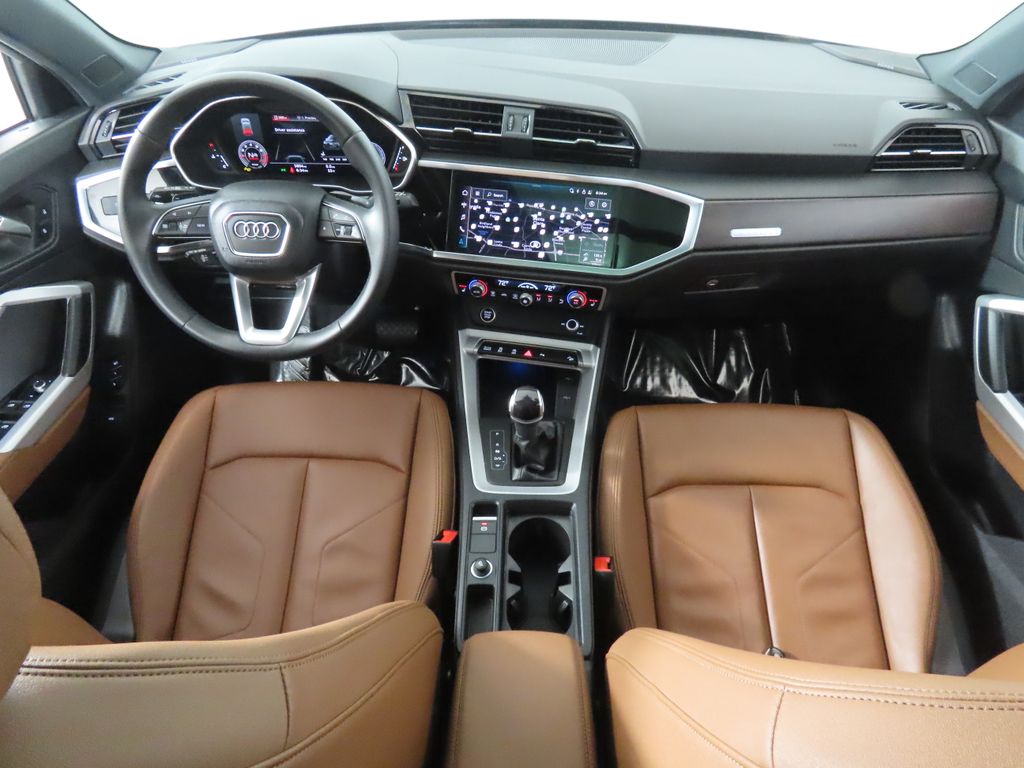 Thumbnail: 2025 Audi Q3 - 12