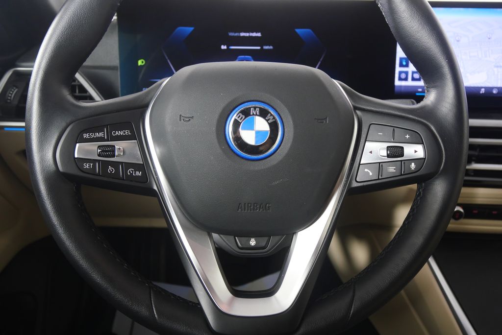 Thumbnail: 2024 BMW i4 - 19