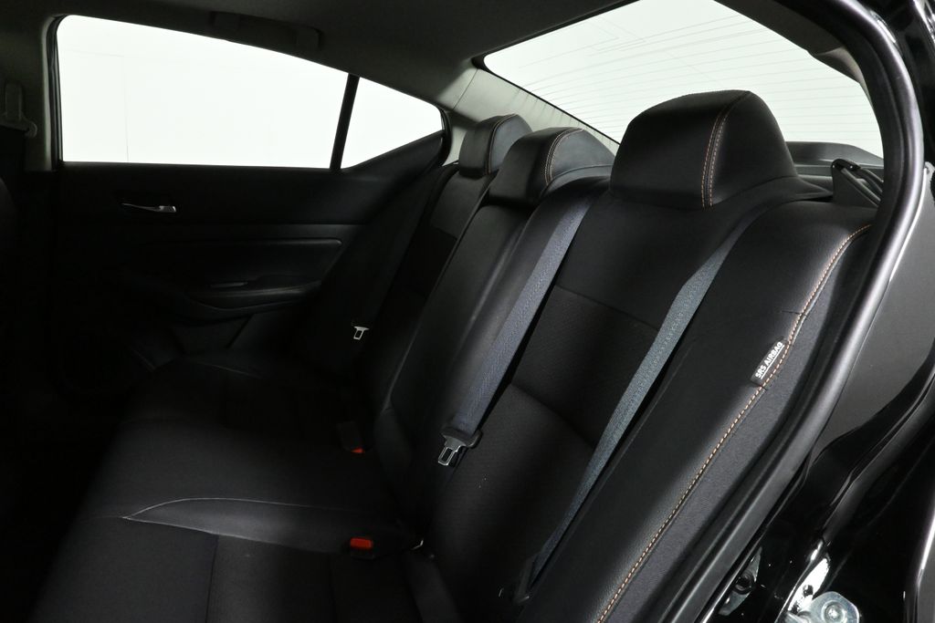 Thumbnail: 2019 Nissan Altima - 4