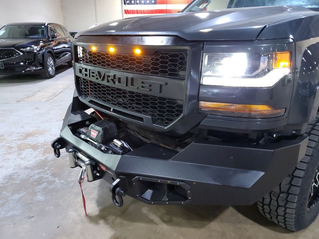 2018 Chevrolet Silverado 1500 LT photo