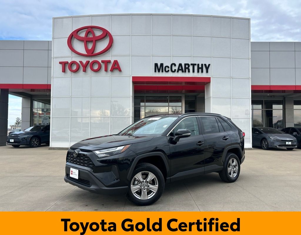 2025 Toyota RAV4 XLE FWD