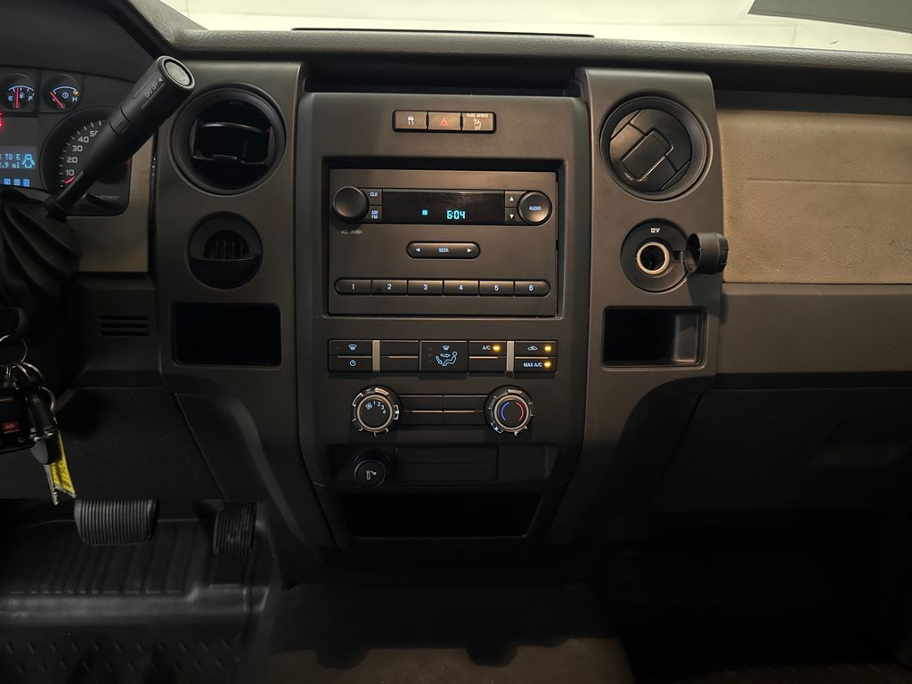 Used 2010 White Ford XL image 22