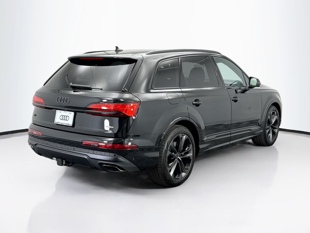 Thumbnail: 2026 Audi Q7 - 5