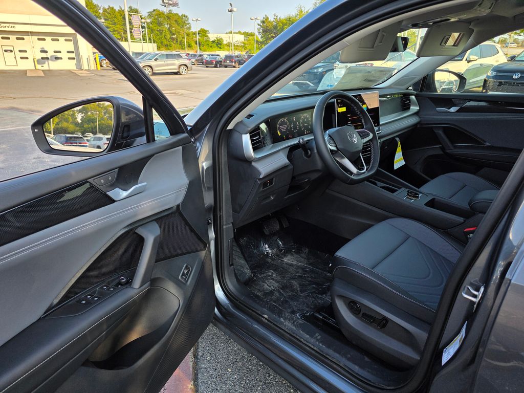 2026 Volkswagen Tiguan 2.0T SE - 8