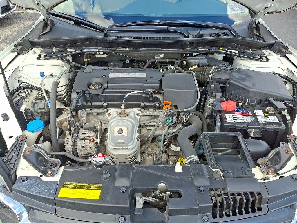 Thumbnail: 2015 Honda Accord - 31
