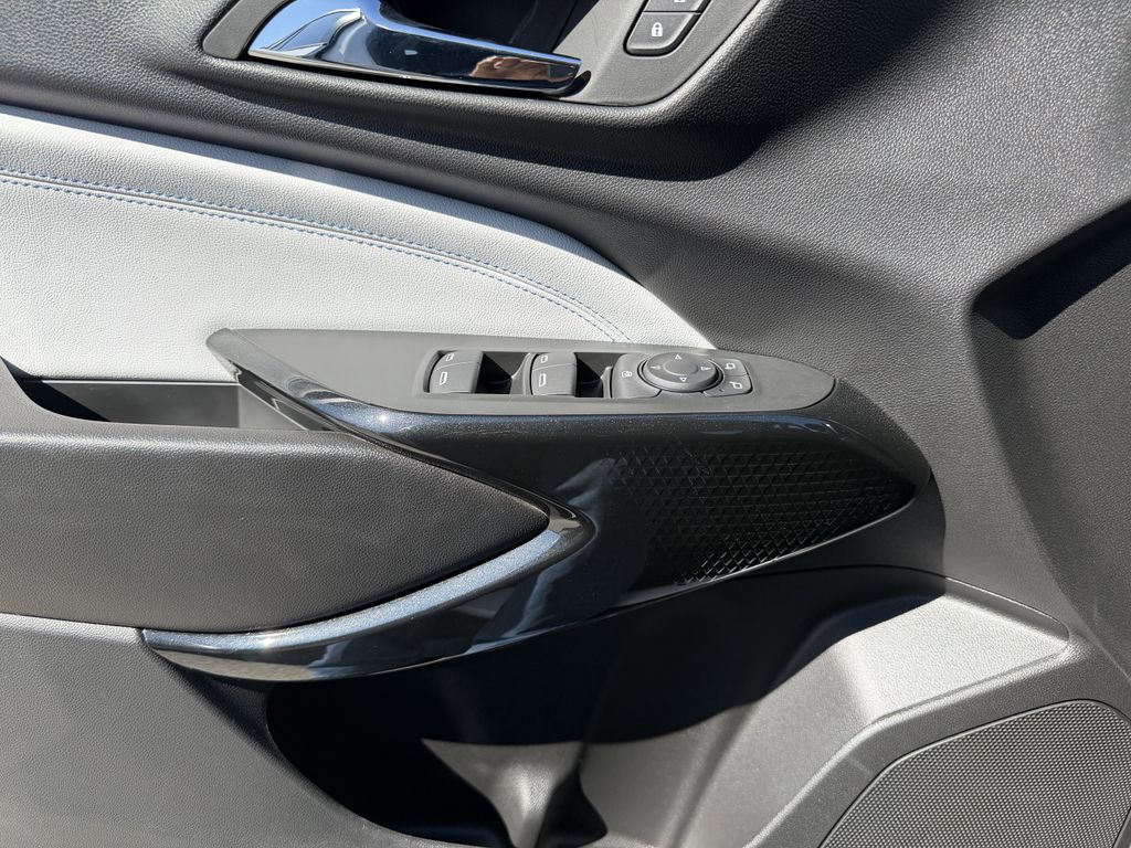 new 2026 Chevrolet Trax car, priced at $23,925