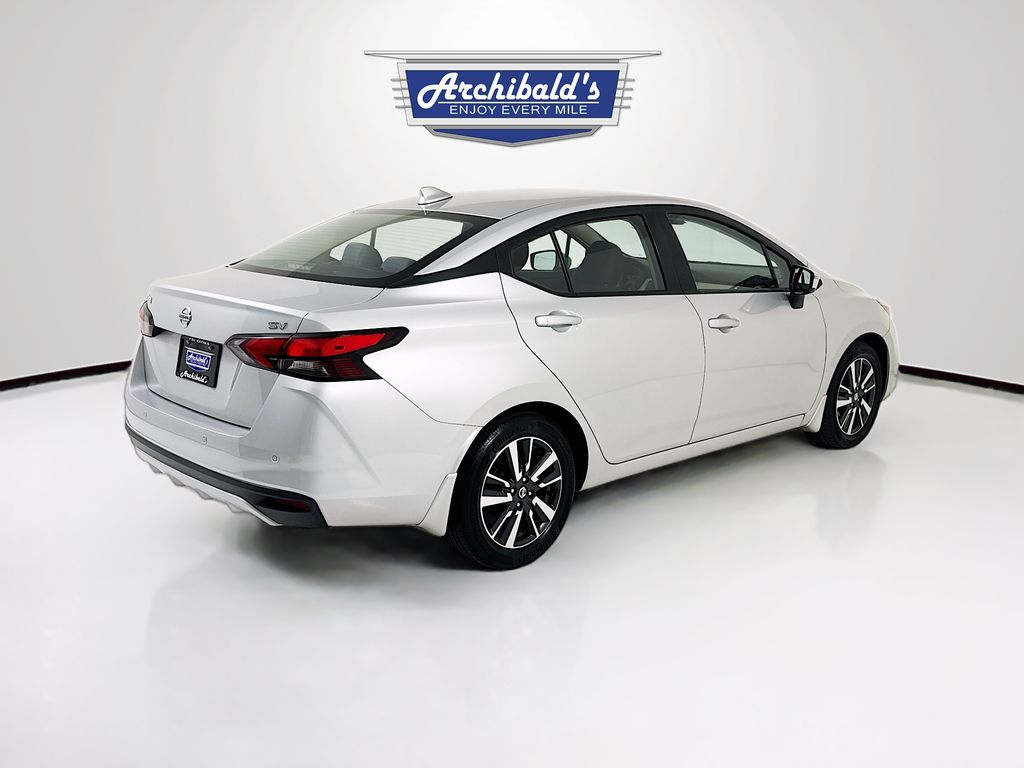 View vehicle photo 7