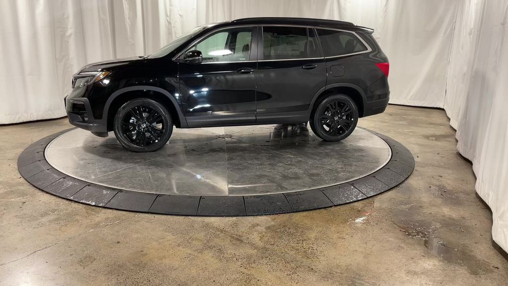 used 2022 Honda Pilot car, priced at $29,120