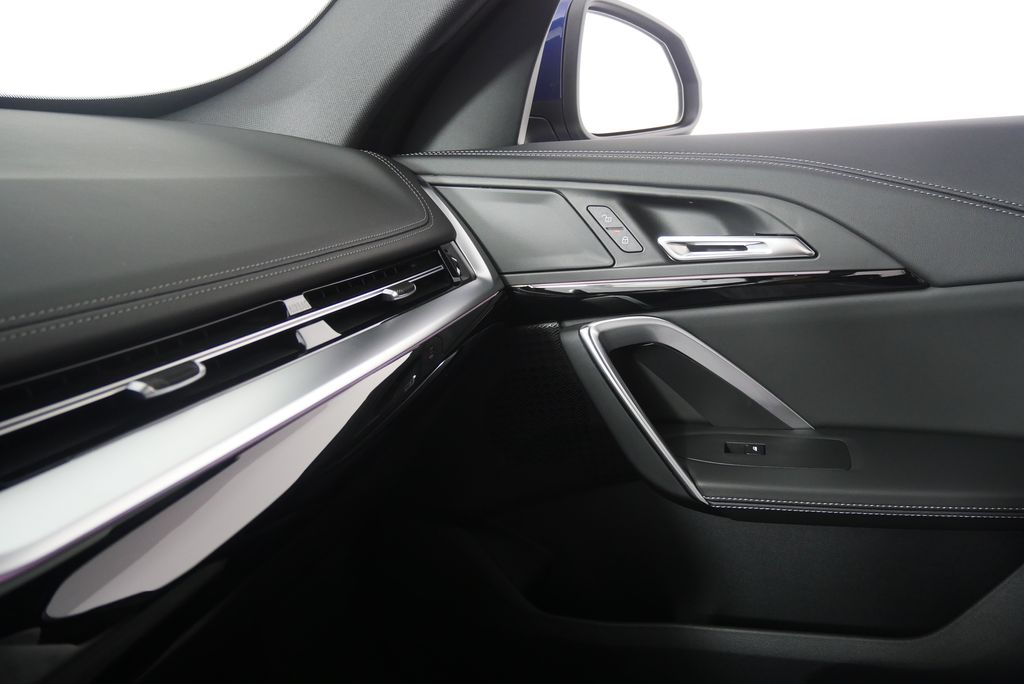 Thumbnail: 2025 BMW X1 - 22