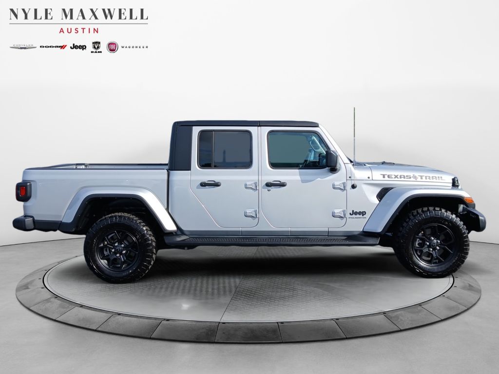 Used Car 2023 Jeep Gladiator  Texas Trail For Sale Under $35,000 In Austin, Texas