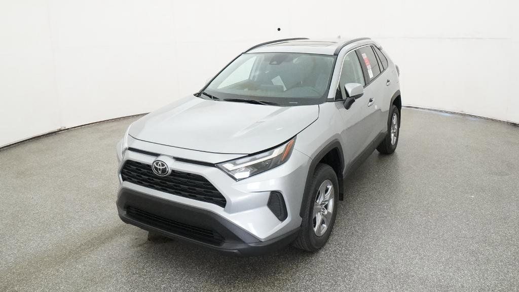 Thumbnail: 2025 Toyota RAV4 - 31