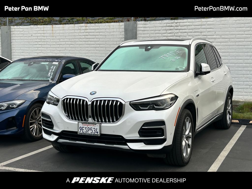 Thumbnail: 2023 BMW X5 - 1