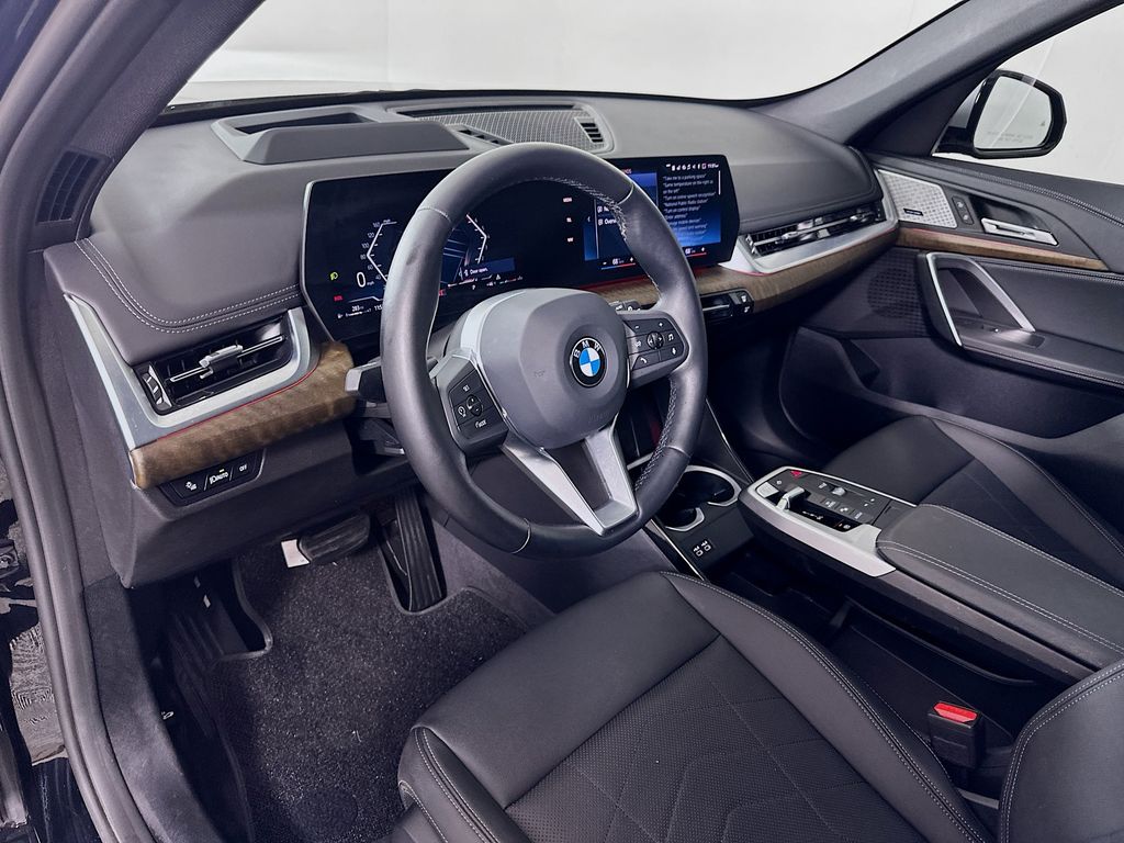 Thumbnail: 2023 BMW X1 - 9