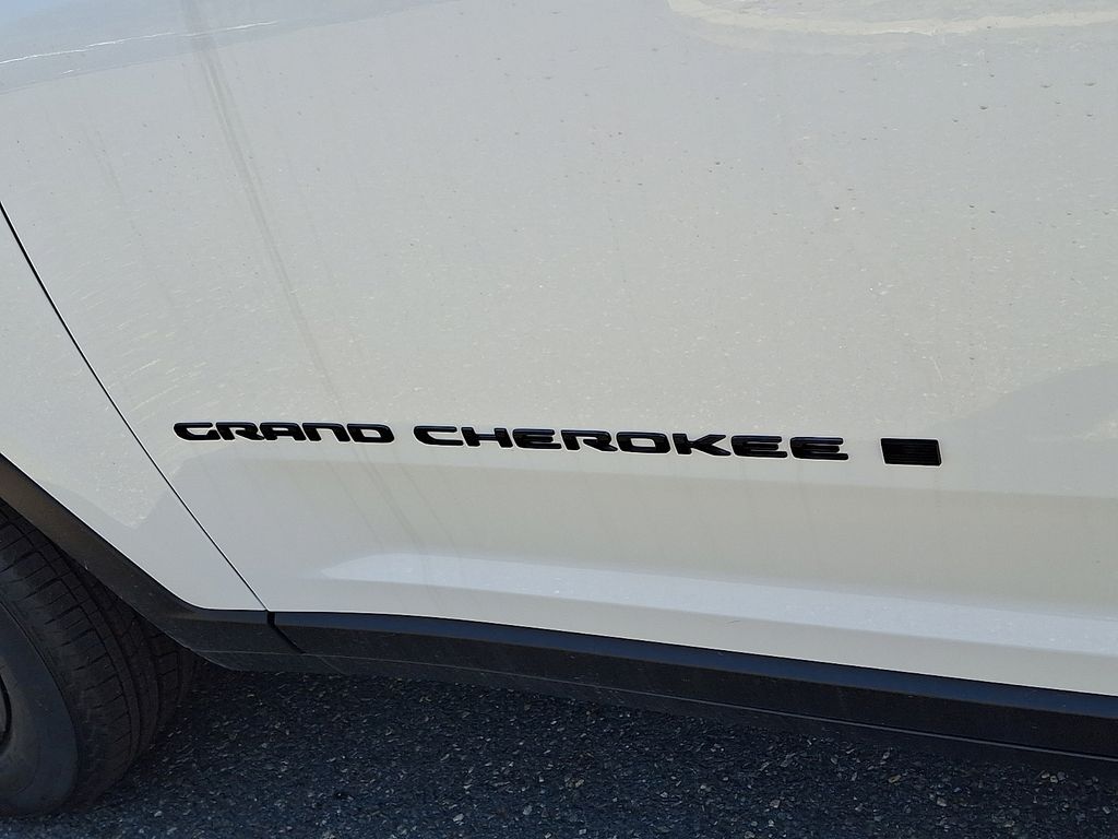 New 2026 Jeep Grand Cherokee SUV