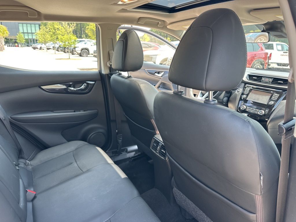 2017 Gun Metallic Nissan Rogue Sport SL FWD SUV