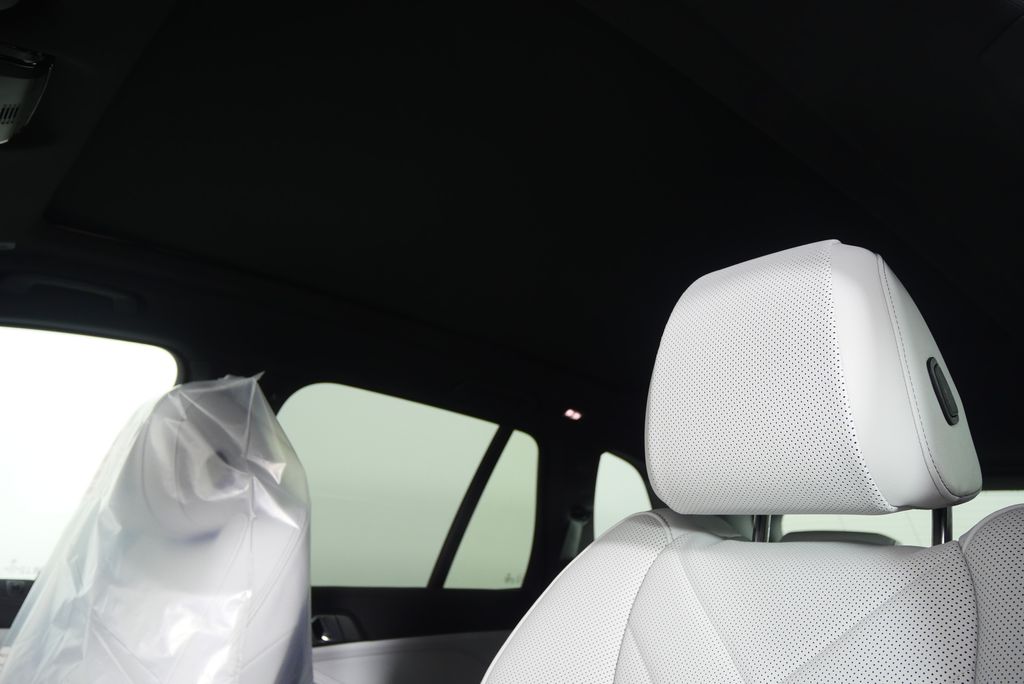 2026 BMW X5 xDrive40i 12