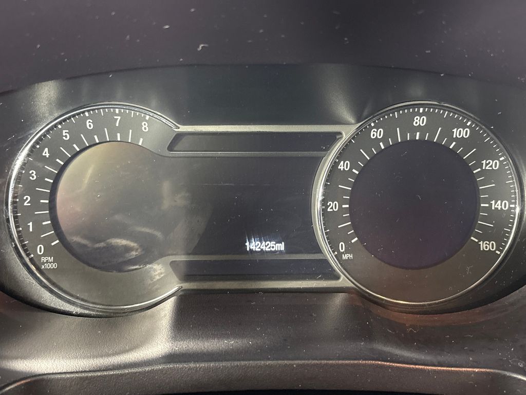 Used 2016 White Ford Platinum image 26