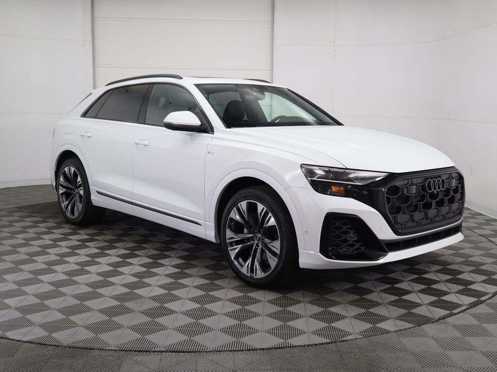 Thumbnail: 2025 Audi Q8 - 4
