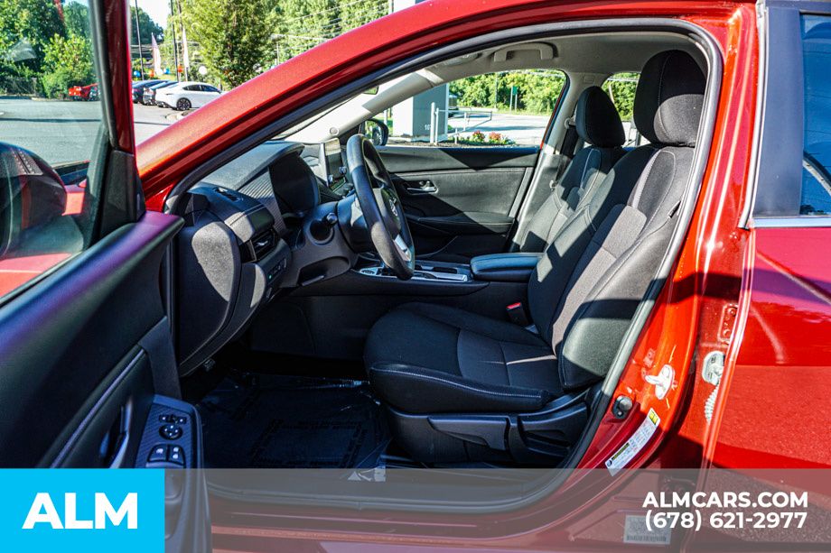Used 2024 Red Nissan SV image 18