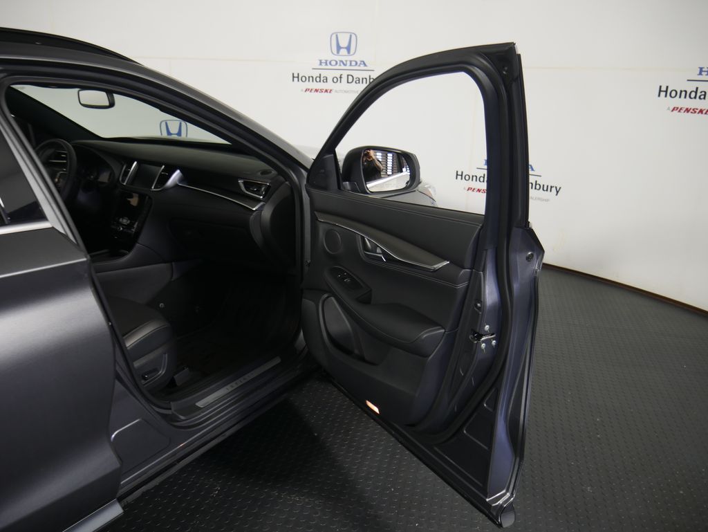 2023 INFINITI QX55 Luxe 7