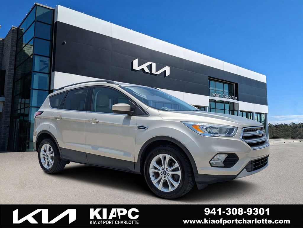 White Gold Metallic 2017 Ford Escape SUV / Crossover Front-Wheel Drive 6-Speed Automatic