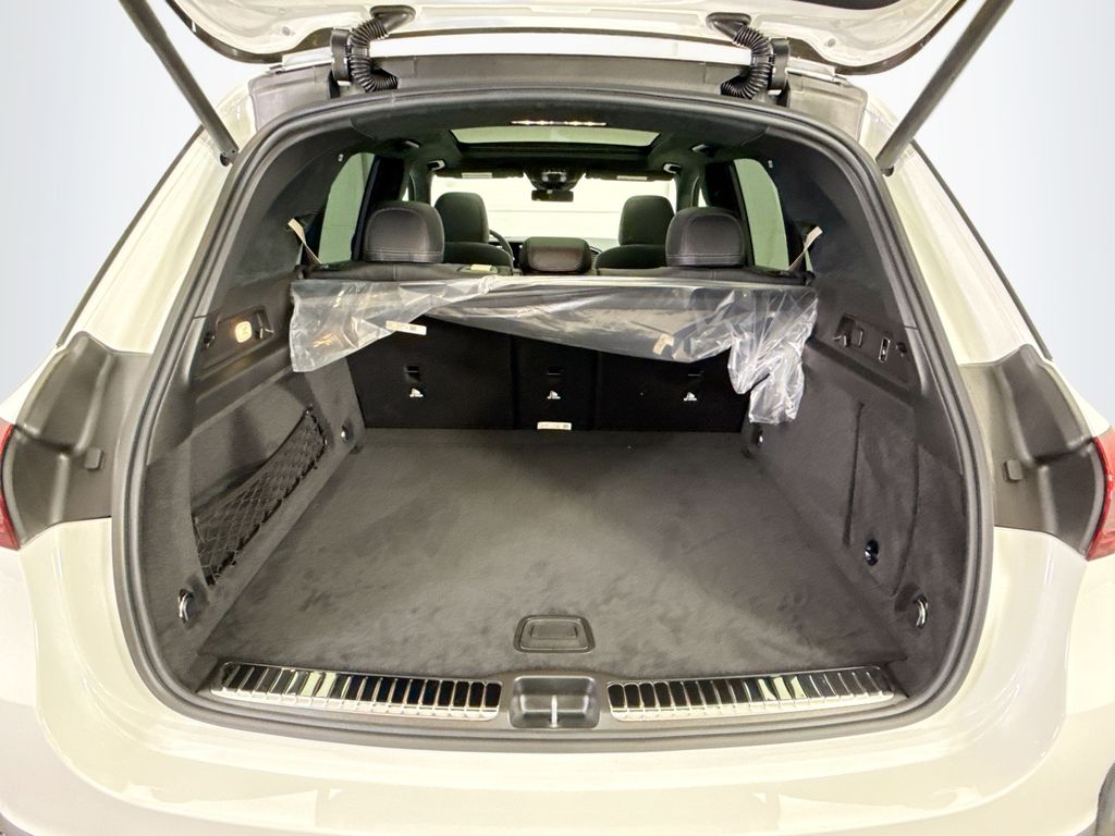 Thumbnail: 2026 Mercedes-Benz GLE - 27