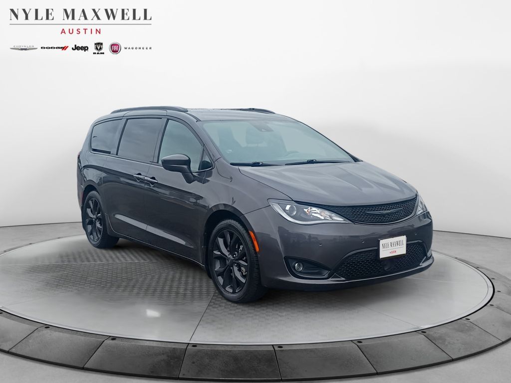 View vehicle photo 2