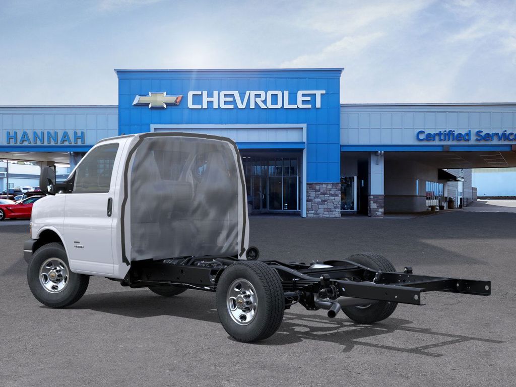 2025 Chevrolet Express 3500 Work Van