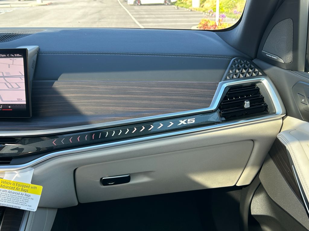 2026 BMW X5 xDrive50e 26