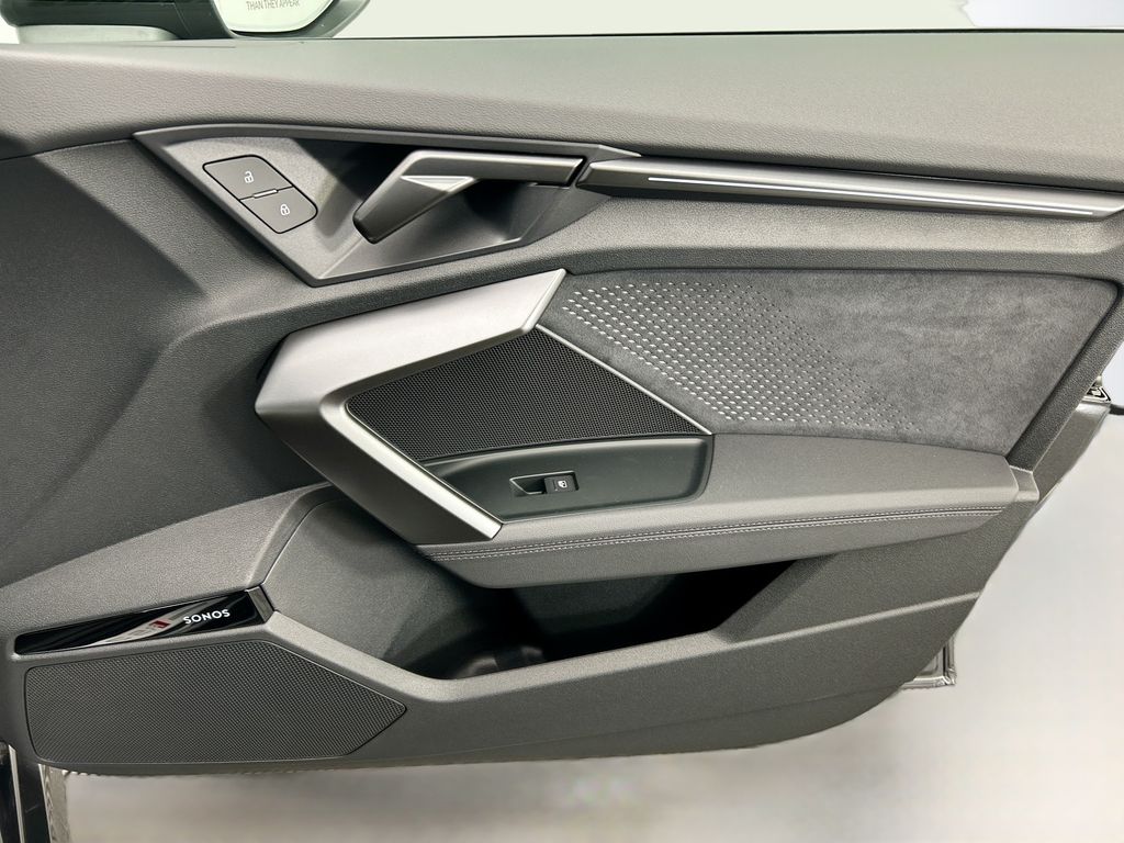 Thumbnail: 2025 Audi RS 3 - 24